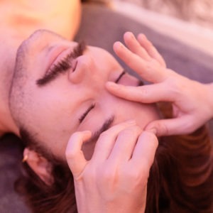 toute une carte de soins et massages facialistes pour traiter vos problemes de rides et anti age. Uniquement chez nano boté clermont ferrand.
